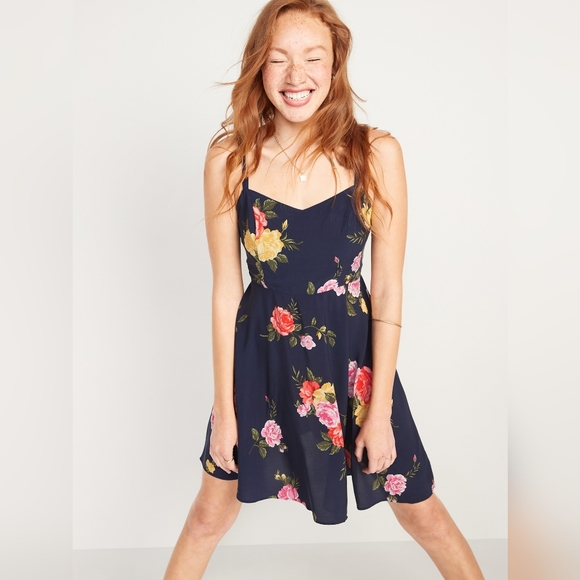 GAP fit and flare cami dress - Picture 6 of 6